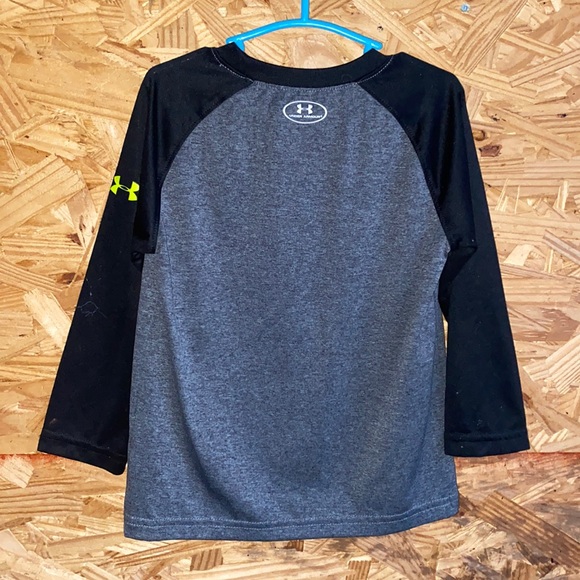 Under Armour Long Sleeve - Picture 2 of 4